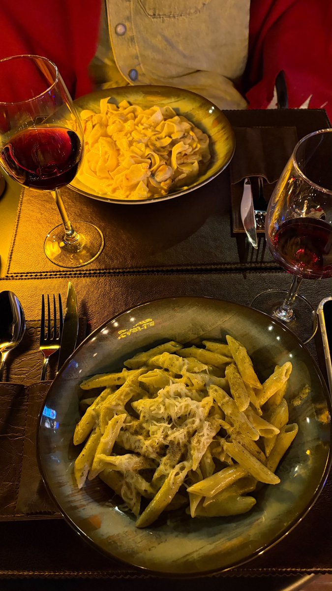 devotedtoMile's tweet photo. Fun dinner w my bf enjoying Italian food as always ❤️‍🔥 be ready to reimburse baby boy https://t.co/B2BCvIbJ2W
