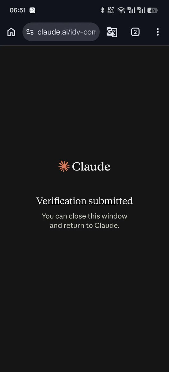 ryanleoyan's tweet photo. 刚刚订阅了Claude用的中国大陆信用卡，发现现在订阅需要上传Passport，然后做人脸识别，中国大陆的Passport可以通过验证，居民身份证不行，你们有遇到吗？ https://t.co/jmq5dKye3B