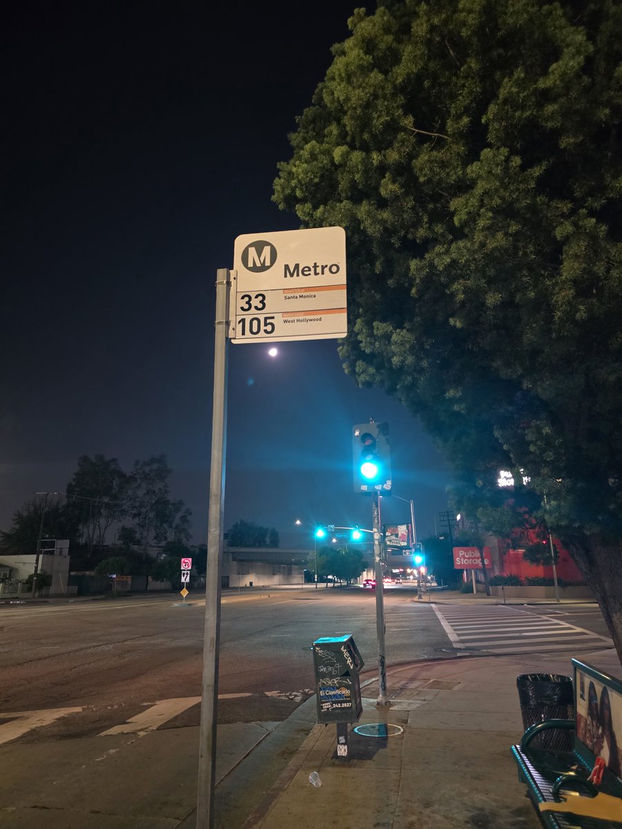 sirhapless's tweet photo. I rode L.A. Metro home after a fun night in WeHo.
Metro Line 105 ➡️ Metro Line 33
The Metro Line 105 filled with people between Holloway/LaCienega and LaCienega/Wilshire (Metro D Line).
My L.A. Metro Line 33 ride home was uneventful. Venice Blvd. just needs smoother streets. https://t.co/bUWm2nq0GT