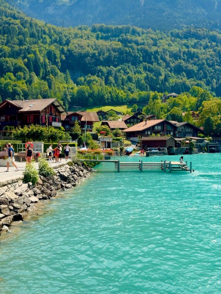 elyradream's tweet photo. Switzerland https://t.co/0wXyIbFFIc