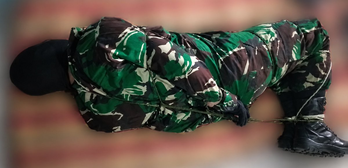 AndiUniform tweet picture