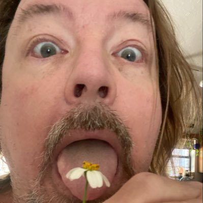 DatMouseDoe's tweet photo. @Dale15845126 @ysuckgirl That this is the face that said these words is... disturbing https://t.co/4IGCeW5qbD