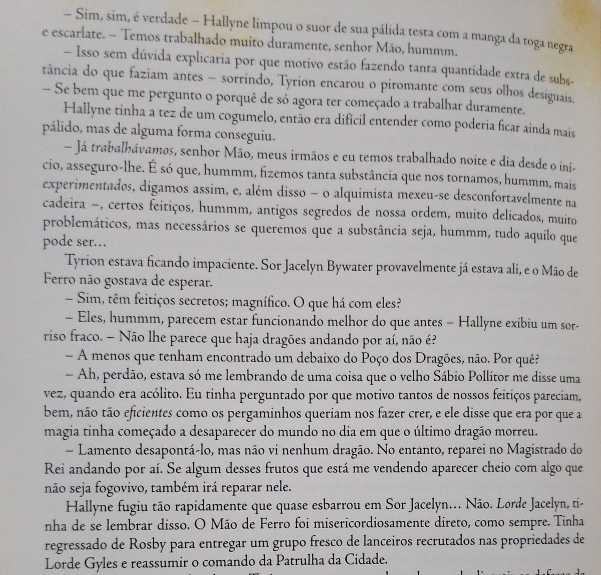 akasunxvante's tweet photo. Haviam 7.840 fracos incluindo 4 mil do tempo do Aerys
É prometido 10 mil, oq o Tyrion pensa que não dá pq leva mto tempo pra fazer fogo vivo 
É entregue 13 mil
Por alguma razão foram capazes de produzir uma quantidade absurda em pouco tempo 
A explicação do pq é dada em seguida https://t.co/k3tSuDPmgr