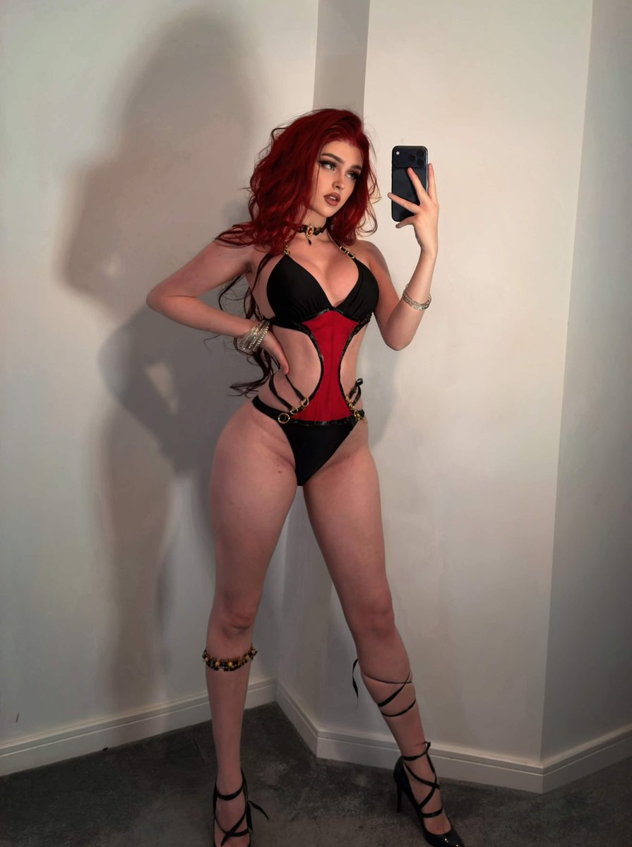desigated's tweet photo. black widow - summer games ✮ https://t.co/lXFGIP1D3N