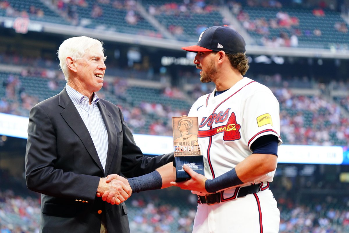 Braves's tweet photo. Tonight we recognized our 2026 Roberto Clemente
Award Nominee, Austin Riley! https://t.co/jyJpPvmTiN