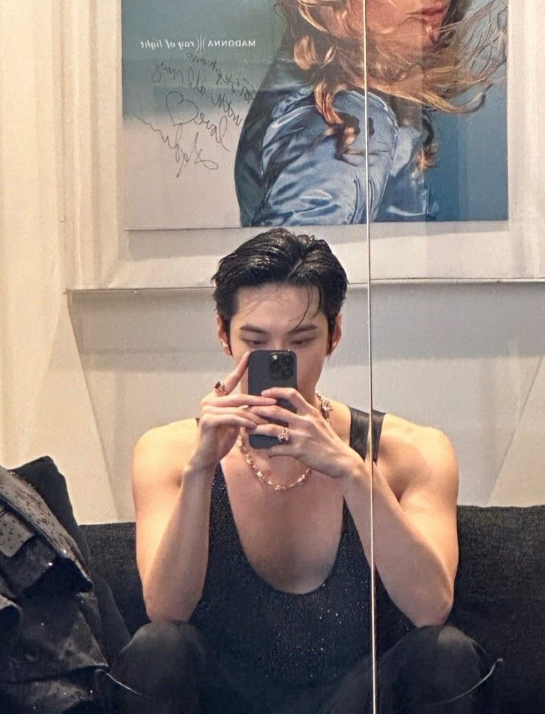 warangngisuh's tweet photo. หนูรักคุณพ่อคุณแม่มากๆ ขอบพระคุณที่ให้กำเนิดหนู ꈍ﹏ꈍ♡ https://t.co/Yg56RJat96
