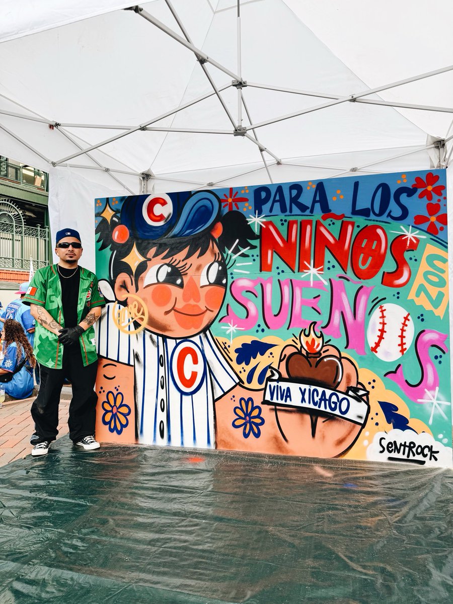 sentrock's tweet photo. did this mural live at the @Cubs game 🤎 https://t.co/Bs6HC973bW