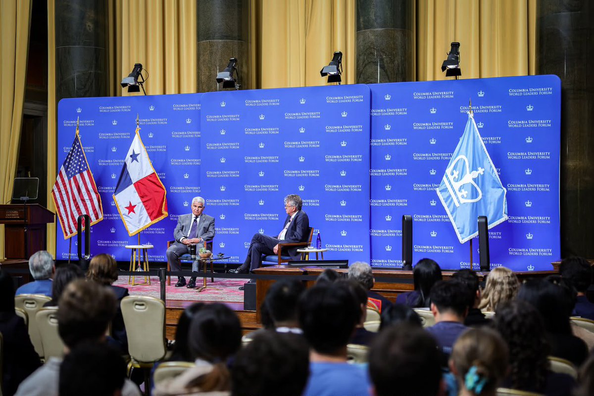 MauricioCard's tweet photo. En la Universidad de Columbia @ColumbiaSIPA, moderé una conversación con el presidente de Panamá, @JoseRaulMulino, sobre las perspectivas económicas de su país, el papel del Canal en el comercio internacional y los retos para sostener el crecimiento y mejorar la competitividad. 

Para Colombia y América Latina, esta reflexión resulta especialmente pertinente: atraer inversión, fortalecer la seguridad y mejorar la conectividad debe traducirse en mayor productividad, empleo y oportunidades para la población.