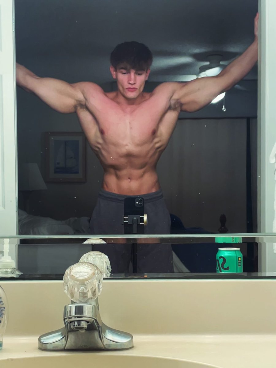 Alphaben7x's tweet photo. You're forget craving to be used so let's make your dreams come true
You have no choice than to give in..
Customs/drain 💪
• #AlphaMale #GodBody #DomEnergy
#ObeyYourMaster
#WorshipMe #PayPig https://t.co/ajzPP1edLD