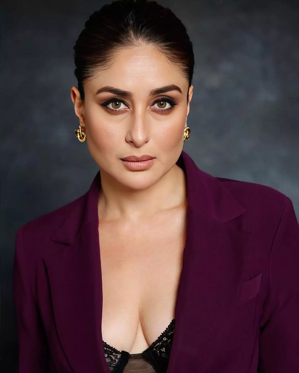Anushka202022's tweet photo. #Actress 
#KareenaKapoor
#Beboo
#Bebo https://t.co/bRkjtGwq2W