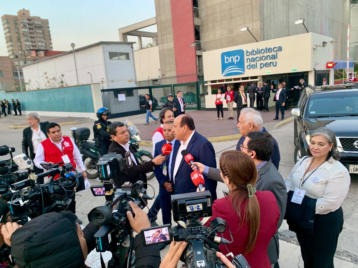 EdgardoDePomar's tweet photo. ¡PRESENTES EN EL DEBATE MUNICIPAL!

Aquí estamos, listos y presentes en el #DebateMunicipalLima2026 con el apoyo de los vecinos de Lima y de la familia del #PPC.  

🎯 Este 4 de octubre contamos con tu voto: #DePomarParaGanar 

#Lima2026 #Elecciones2026 #ERM2026 https://t.co/FHg4p9Dq2e
