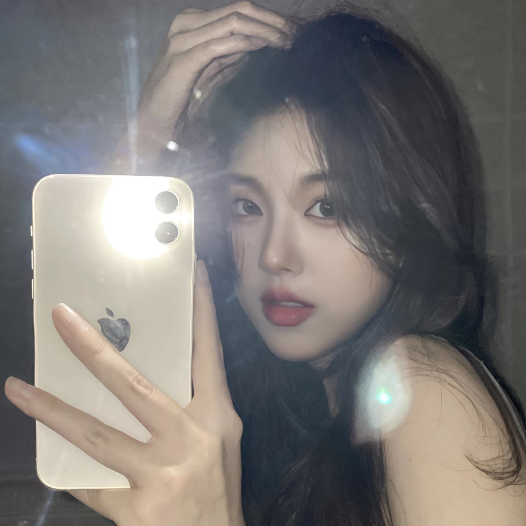 MozellNavadom's tweet photo. Ithat新人报道～人在绍兴附近，04年女大，165cm，50kg。想认识附近同龄人，看看能不能遇到聊得来的doesgrowth #约炮 #女大 #绍兴 https://t.co/tJAYEUZEQz