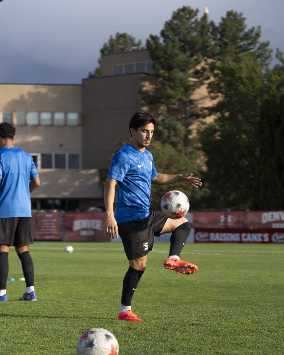 creightonmsoc's tweet photo. Kickoff 🔜
#GoJays #CreightonMSOC https://t.co/v6XwLHbuaN