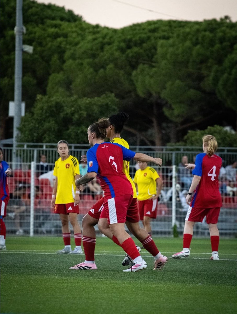 AS_Beziers's tweet photo. 🔴🔵 | Séniors Féminine

Quelques photos de la victoire de nos biterroises 6-1 face au @OfficielRAF 📸 https://t.co/g0QzJleOB2