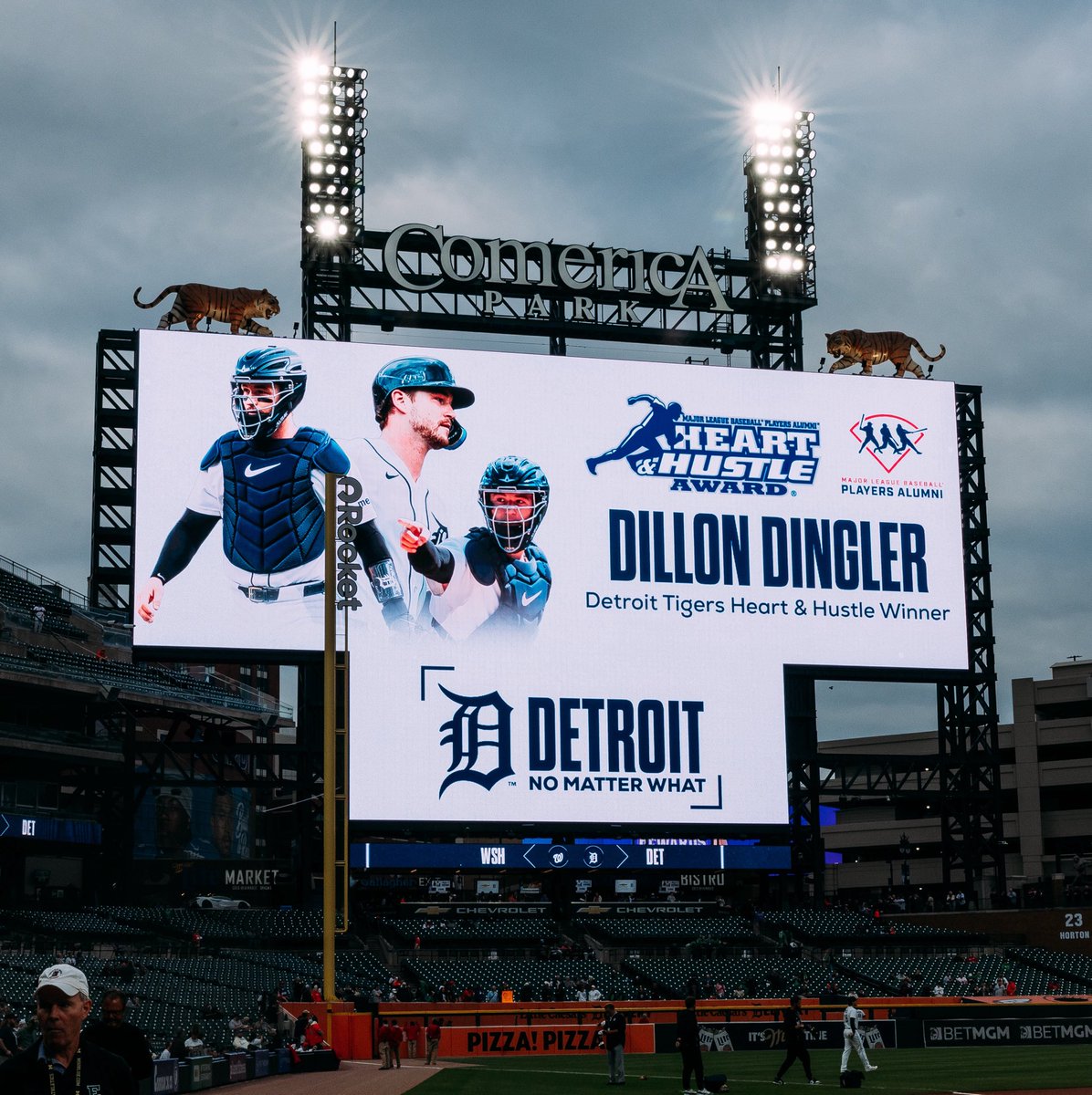 tigers's tweet photo. Congratulations Ding 👏 https://t.co/wtvdkNKRKW