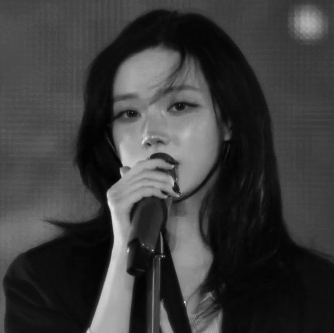 wntercharts's tweet photo. 'Saddle Up' by #WINTER has debuted at 25 on Billboard Korea weekly Global K-Songs.

— It is the highest charting solo song from the Synk Complæxity album. https://t.co/irgfw5edCF
