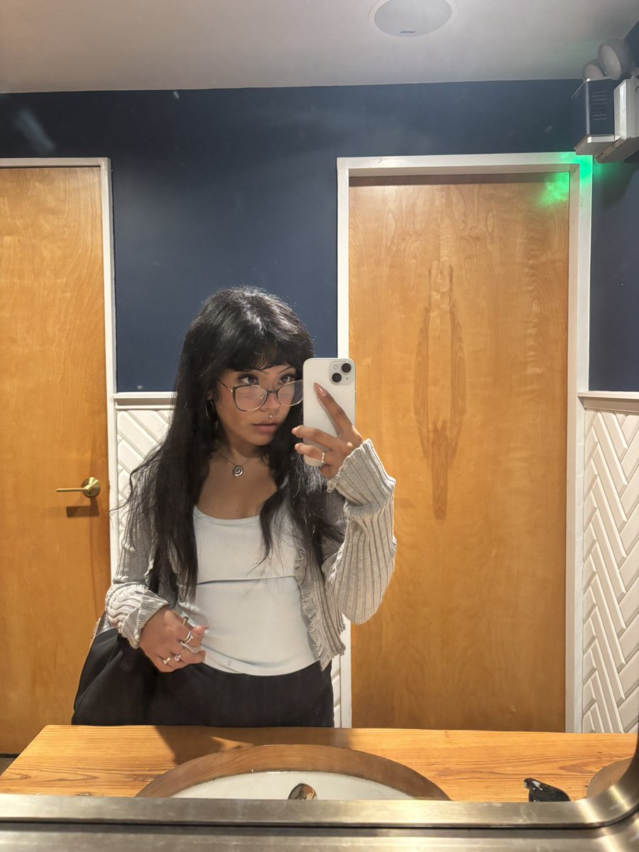 bunnnyuri's tweet photo. i wanna be someones favorite 
#sellingcontent #sellingcustoms #imselling #imsellingcontent #buyingcontent #buyingcontent𝗠𝗘𝗦𝗦𝗔𝗚𝗘 #sellingnsfw i wanna be someones #angel lolz dm me for menu or whatever https://t.co/C3ijgWtUV4