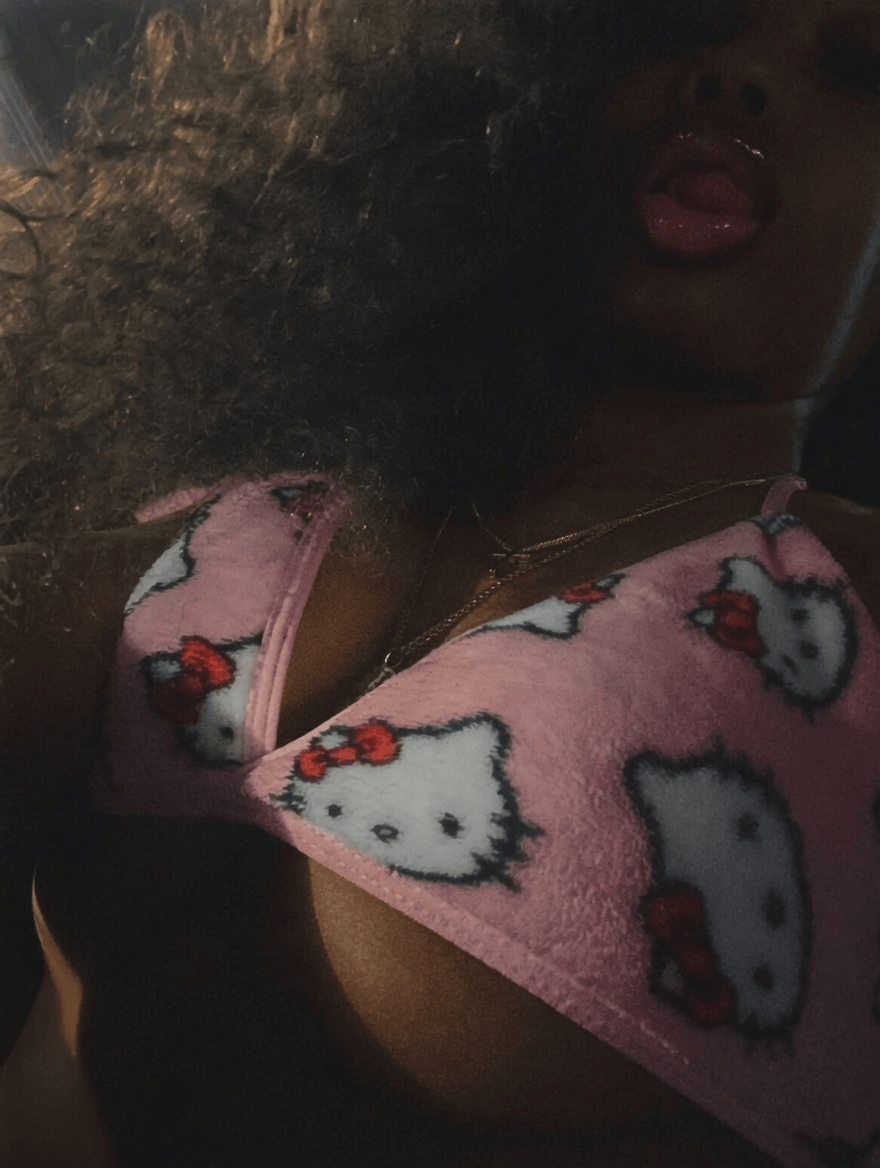 miayacums tweet picture
