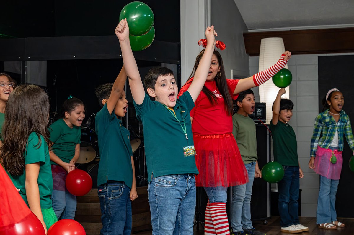 SamaritansPurse's tweet photo. We praise God that 11 children in North Carolina professed their faith in Christ through our discipleship course, The Greatest Journey! 

For many years, The Greatest Journey has been a resource for our church partners overseas to continue their outreach to boys and girls who have received Operation Christmas Child shoebox gifts. Now, it is also being used during Sunday School in Spanish speaking churches in the United States. 

Read the full story of how God is using this resource to expand His Kingdom here: https://t.co/kQadPAcnTl