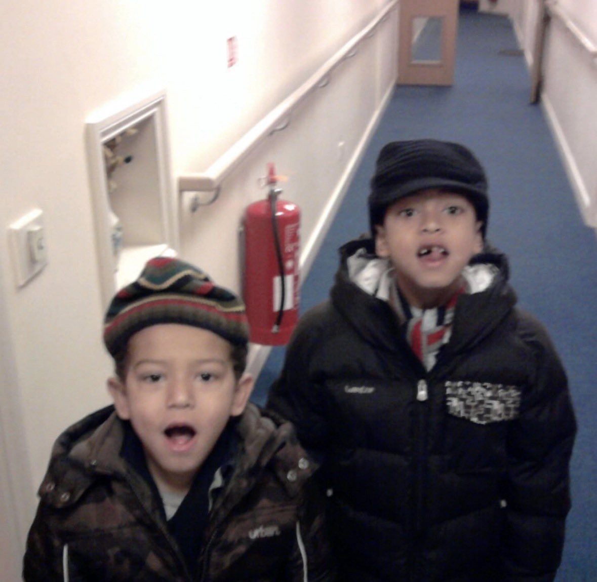 kooyoons's tweet photo. jude and jobe as kids so tiny https://t.co/JnQ2J7bQaf