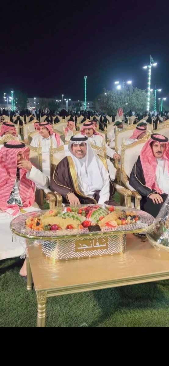 abofaisalmmn's tweet photo. تشرفت هذا المساء بإلقاء كلمة حفل اليوم الوطني نيابة عن اهالي محافظة تربه وتكريمي من قبل  محافظ محافظة تربه الاستاذ مرزوق بن عابد المطيري وبحضور رؤساء الدوائر الحكوميه ووجهاء  المجتمع والاعيان واهالي تربه .. https://t.co/6a8sqIYvoh