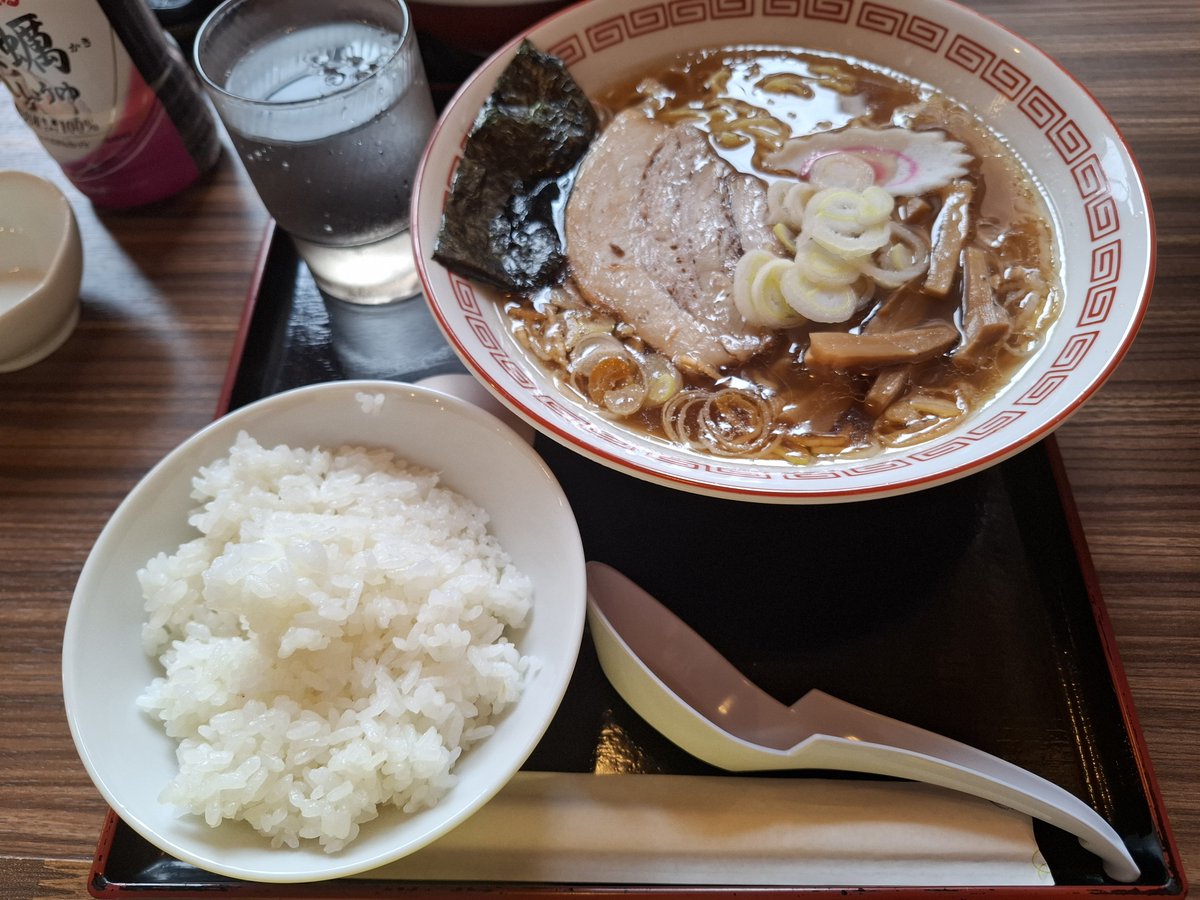 _2720_s2's tweet photo. 朝らー＆卵かけご飯した
めっちゃくちゃおいしかった。なんなの。朝らー。 https://t.co/y6BX1iuk7S