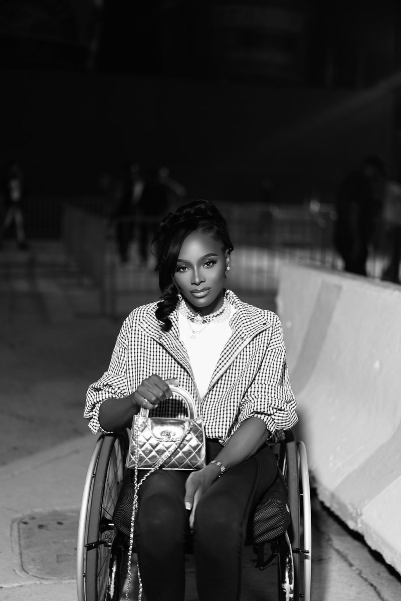 TROQUELL's tweet photo. 16 years in a wheelchair and I still look good af. Thank you God!!! https://t.co/BoMWAmGkfu