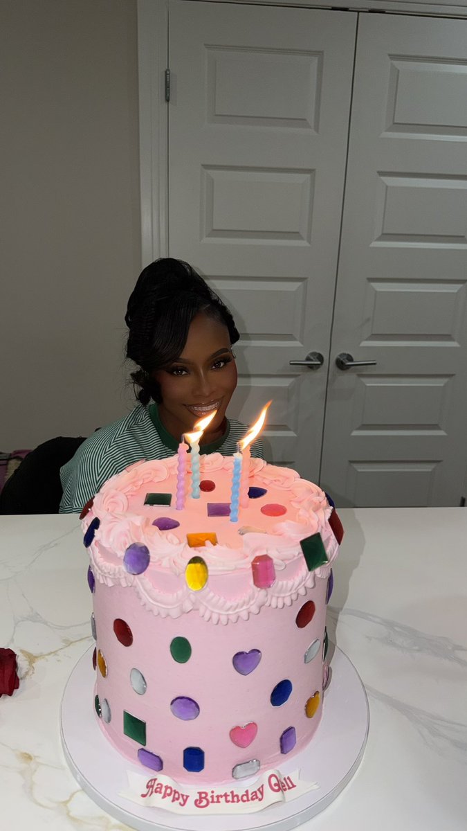 TROQUELL's tweet photo. 16 years in a wheelchair and I still look good af. Thank you God!!! https://t.co/BoMWAmGkfu