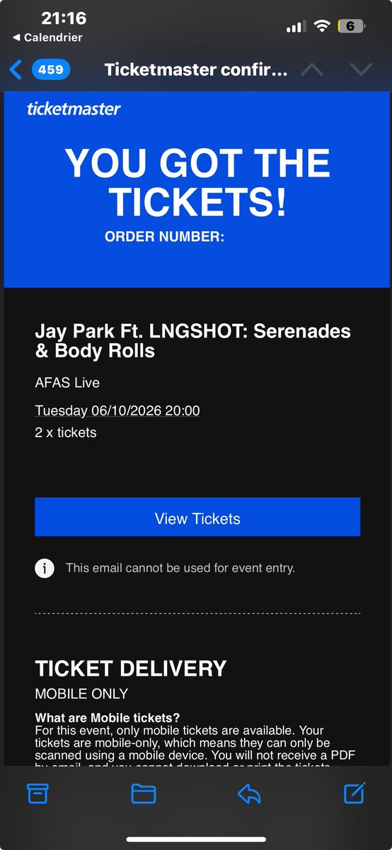 Cheryl_niy's tweet photo. Je vends deux places (celle de ma sœur et la mienne) pour le concert de Jay Park ft lngshot le mardi 6 octobre à Amsterdam #jaypark #kpop #LNGSHOT #concert #korea #khiphop https://t.co/uuOhyLWkHX