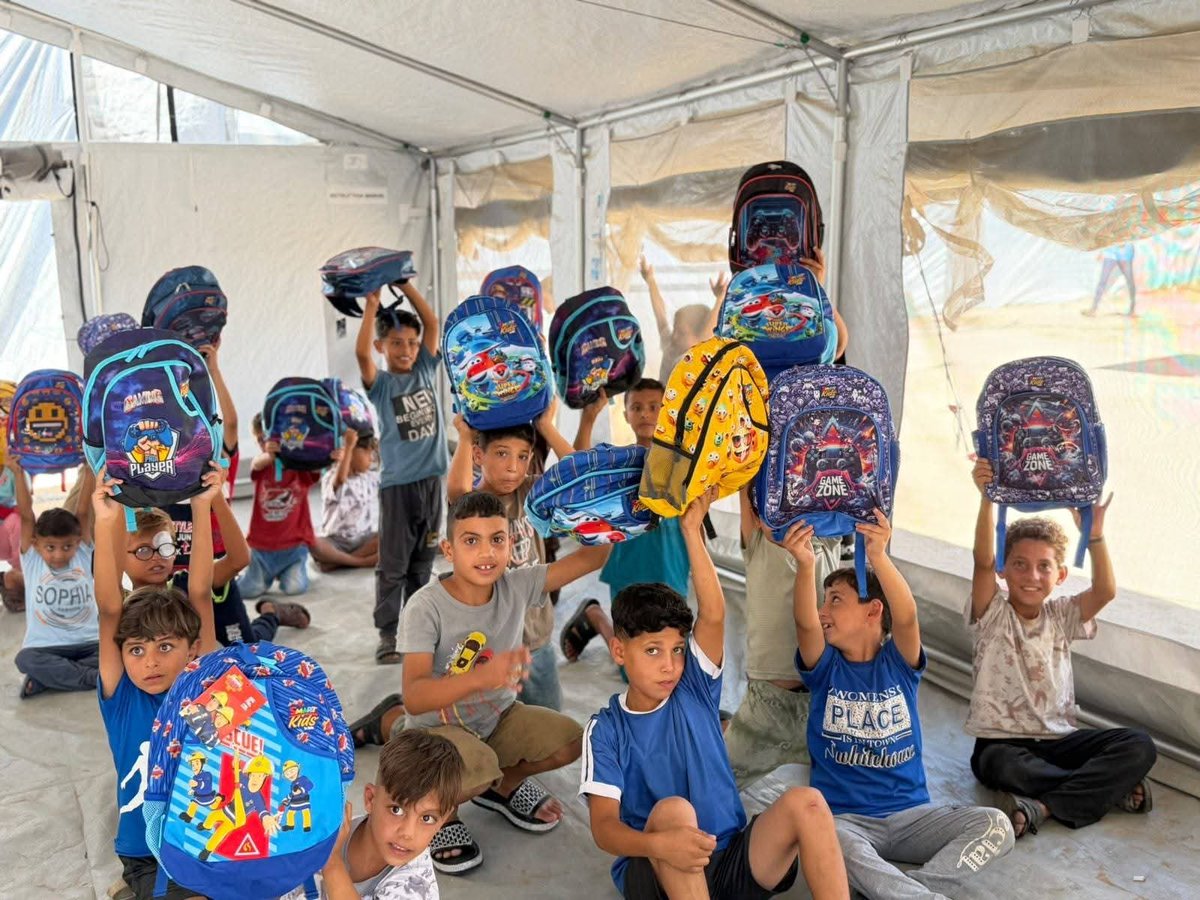 gaza_hope6's tweet photo. Pause here for a moment for the sake of Gaza, and look at the innocence of its children.🇵🇸🇵🇸🇵🇸🙏🏼🙏🏼🙏🏼
Donate for their sake.👇👇👇
https://t.co/cTkETM0OEs
For days, the Gaza campaign has received no donations, even as the suffering and daily killings continue. We find it baffling that anyone could witness what is happening in Gaza yet neither donate nor get involved, and we ask: Why this indifference? Does Gaza not deserve solidarity?
We hope you will donate even an amount equivalent to the cost of your own child’s school supplies for the children of Gaza deserve a dignified life and their most basic rights.
https://t.co/cTkETM0OEs