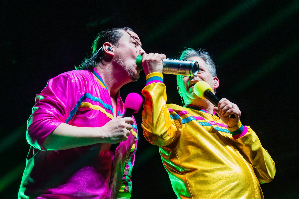 starbomb's tweet photo. Denver you TOOK OUR BREATH AWAY!!!!!! quack quack quack https://t.co/YaCA4W6Kqp
