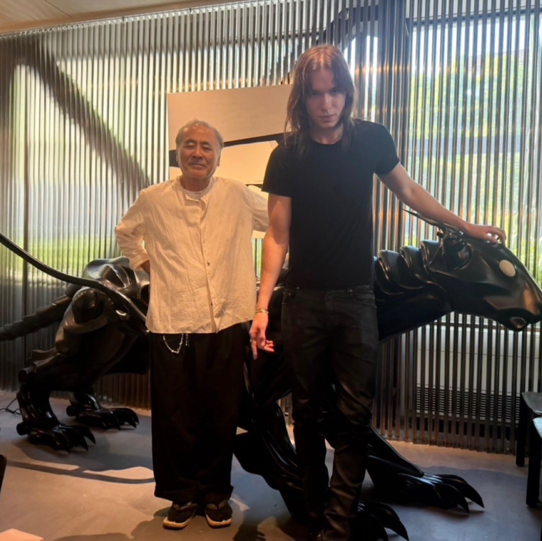 PopBase's tweet photo. 2hollis announces his fifth studio album ‘Pirouette.’

The cover art was created in collaboration with Yoshitaka Amano. https://t.co/D4QM5Ach0Q