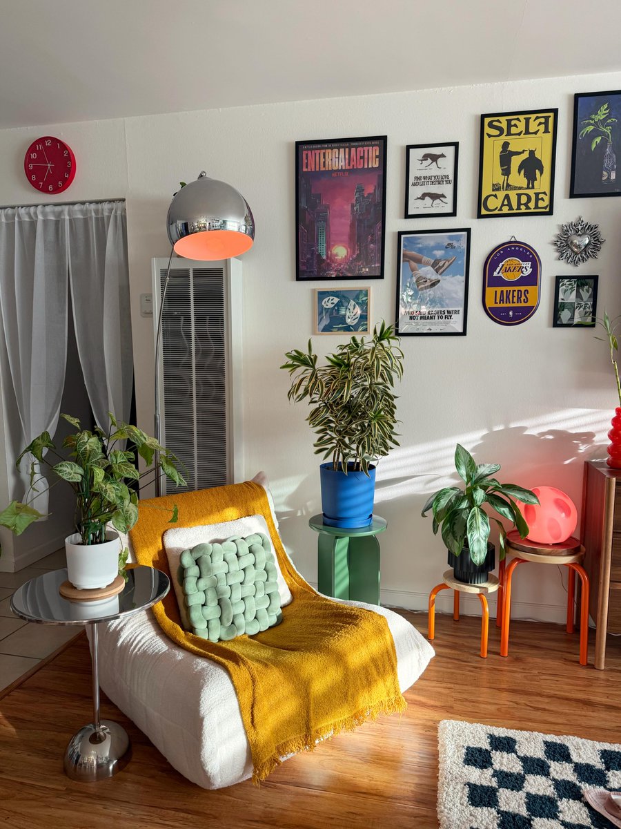 interiorsuckerr's tweet photo. This is how you bring your space to life https://t.co/TcKGcaYhSi