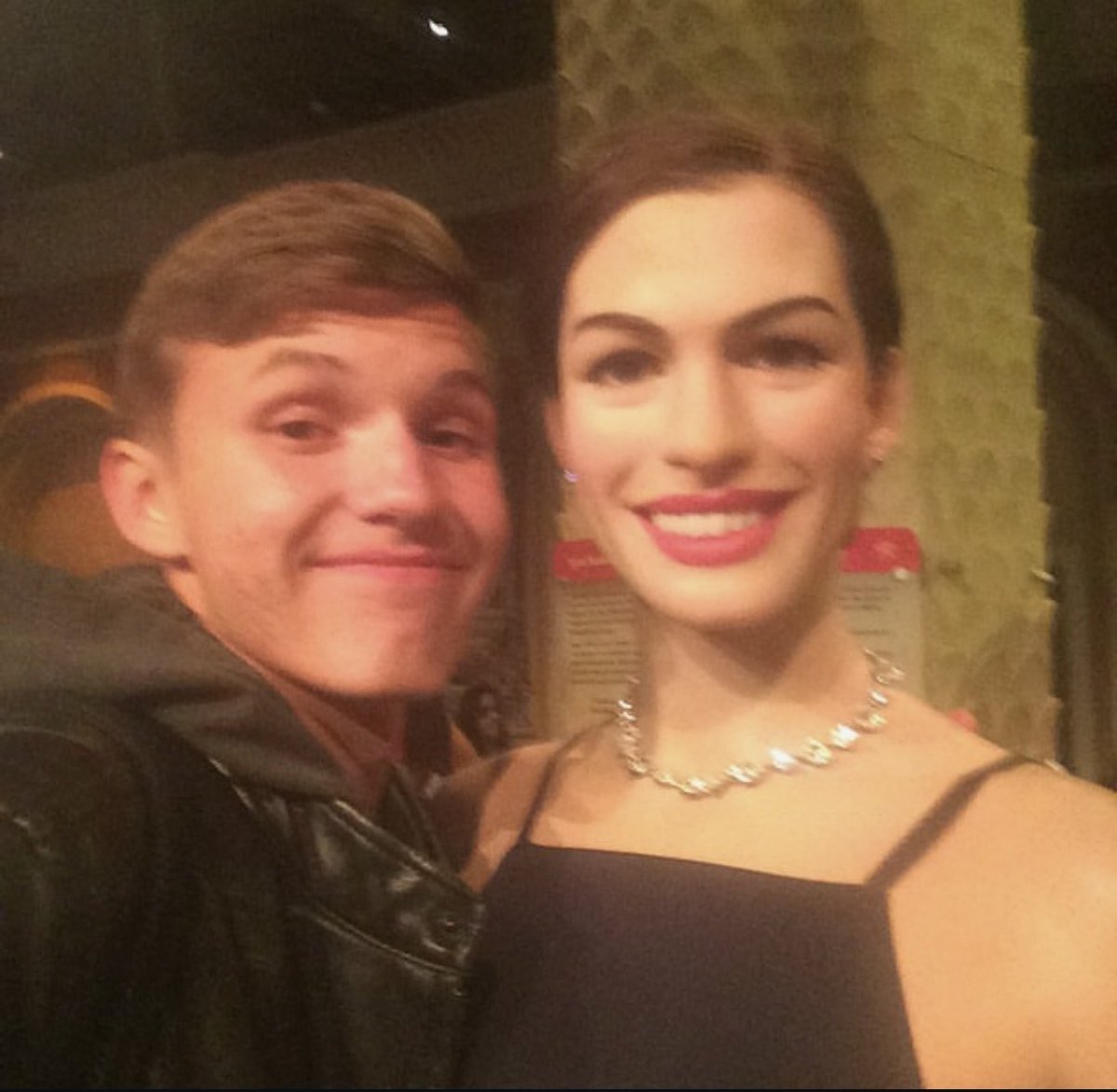 pothefirst's tweet photo. me pretending im wax at the wax museum https://t.co/ciliPlXkIJ