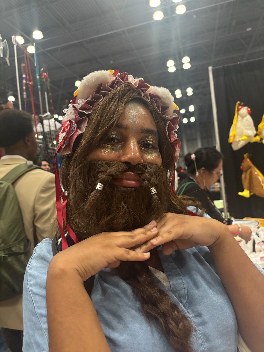 _Nonnez_'s tweet photo. I'm so grateful to have gotten a free ticket to Anime NYC from my wonderful friend Dan!!! My friend is Rosemary from Walten Files &amp; I'm Týr from GOW. Also I was so excited to meet SungWon Cho who plays Ratatoskr &amp; this awesome Law cosplayer who recognized me.

#NonnCosplay #GOW https://t.co/bOpGR3ZlOf