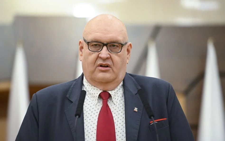 NigdyWiecejPiS's tweet photo. A ja Wam mówię, że po wywleczeniu Godzilli z TK Koalicja Obywatelska będzie miała ponad 40% poparcia. Zakład? https://t.co/t8wXY75eJl