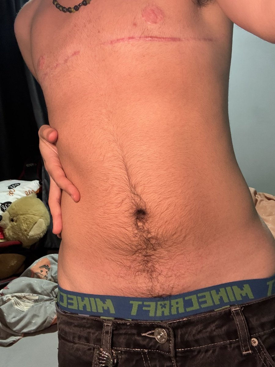 PR3TTIPUPPI's tweet photo. pits n super cool minecraft boxers :3 https://t.co/1DOX3SGyQs