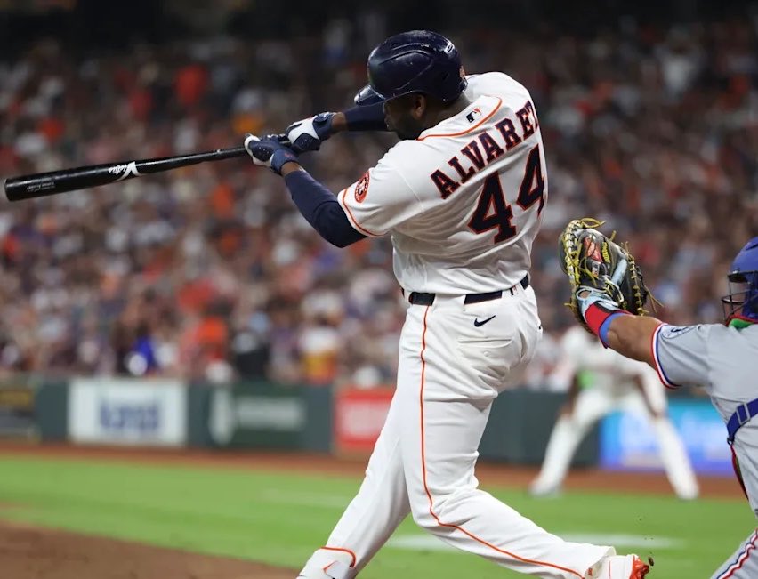 BlazinHotBets's tweet photo. MLB HOME RUN #2 ⚾️💣

Yordan Alvarez HR (+333 MGM)

Yordan gets a GREAT matchup to go yard today facing Logan Gilbert, whose pitch mix sets up extremely well for Yordan.

▪️ Gilbert has a 1.52 HR/9 vs LHB over his last 15 starts
▪️ Throws a heavy fastball/slider mix that Yordan absolutely SHELLS
▪️ Yordan has 30 HOME RUNS against this pitch mix this season 
▪️ 23% barrel rate over his last 15 ABs vs this mix with a couple HOME RUNS 
▪️Yordan has already taken Gilbert yard in his career

Overall: Yordan has been crushing this pitch mix all season and has already proven he can take Gilbert deep. Great matchup for Yordan Alvarez to go yard today! 💣

📊RESEARCH FROM @hofapp 💕💎

USE CODE BLAZIN for a 7-day FREE trial and 50% OFF your first month!