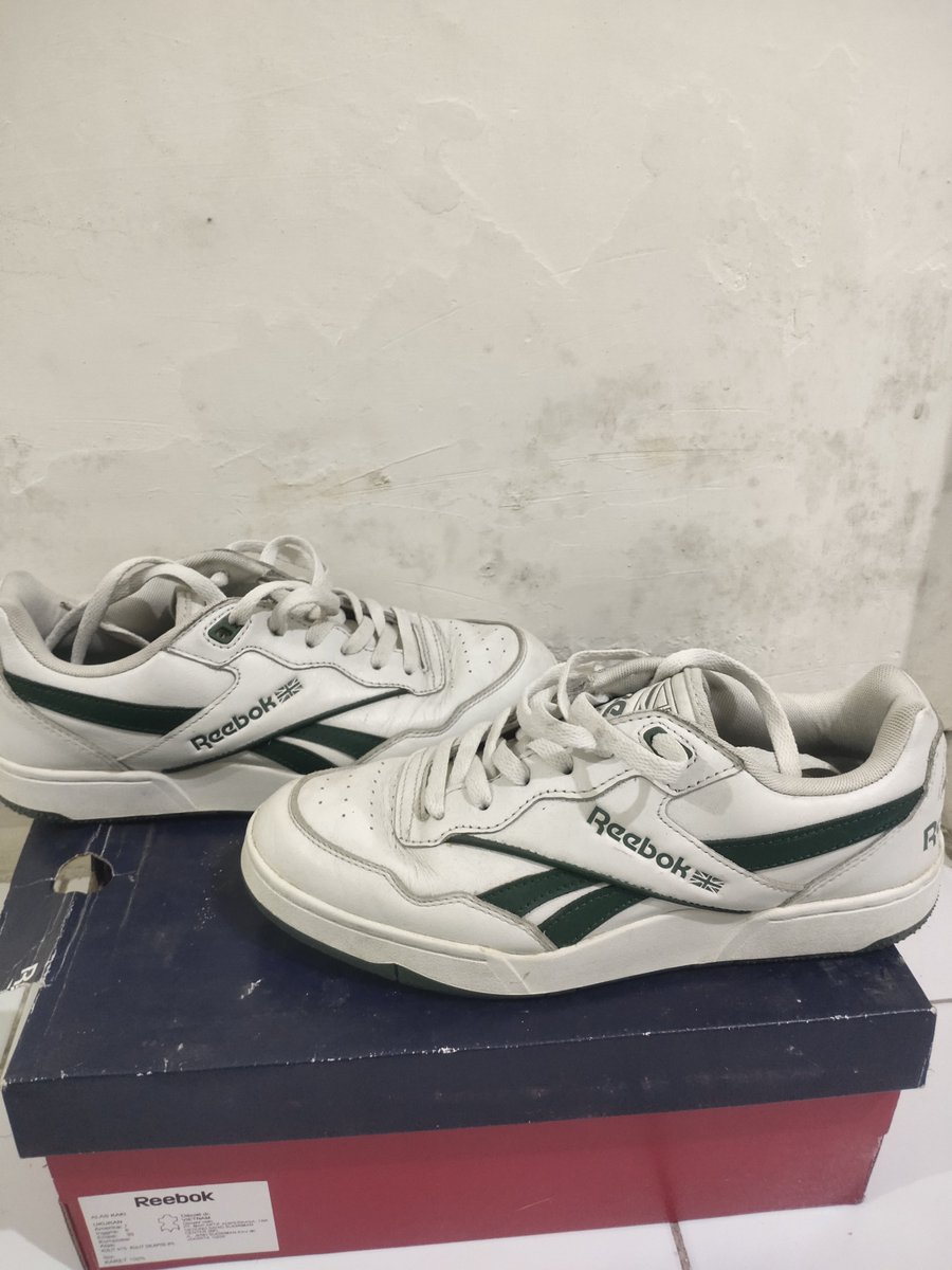HaiKevin_'s tweet photo. Bismillah for sale
Reebok size 39 fit 40 (25cm) 750rb
Adidas Samba OG J size 36 2/3 (22,5) 550rb
Lokasi Setiabudhi Bandung DM for Detail☝
Original &amp; Very Good Condition

Izin tag bapak bapak🙏 @Shamr00g
@rskuntowiyoga
@sundastruggle https://t.co/l0BahUFlEh