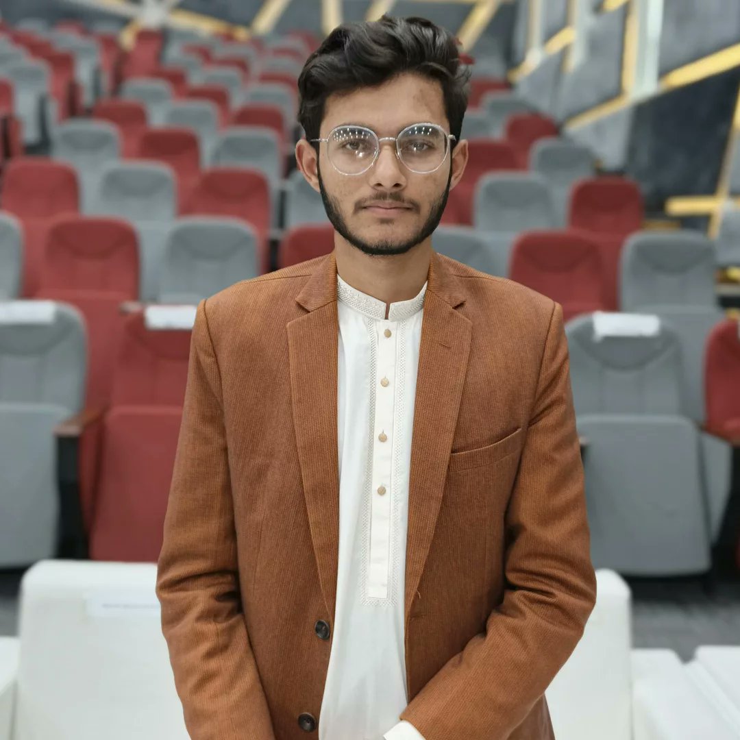 AjaTerrev64p's tweet photo. Conference at Minhaj University Lahore with chief guest Professor Dr. Hussain Mohiuddin, President of Minhaj-ul-Quran International. https://t.co/cJnyhrogXx