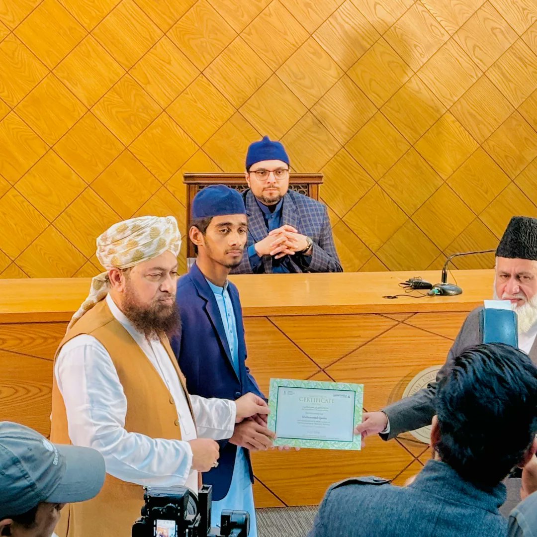 AjaTerrev64p's tweet photo. Conference at Minhaj University Lahore with chief guest Professor Dr. Hussain Mohiuddin, President of Minhaj-ul-Quran International. https://t.co/cJnyhrogXx