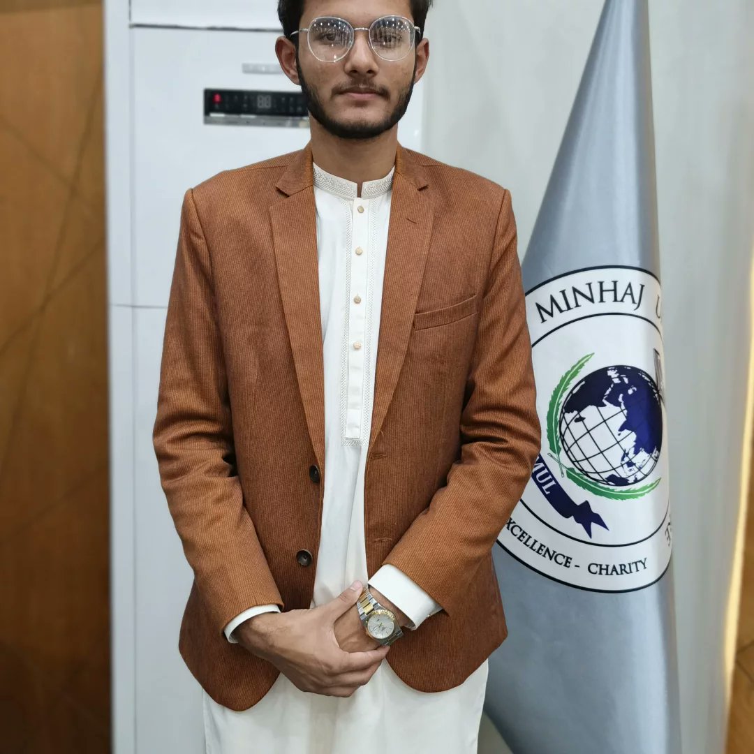 AjaTerrev64p's tweet photo. Conference at Minhaj University Lahore with chief guest Professor Dr. Hussain Mohiuddin, President of Minhaj-ul-Quran International. https://t.co/cJnyhrogXx