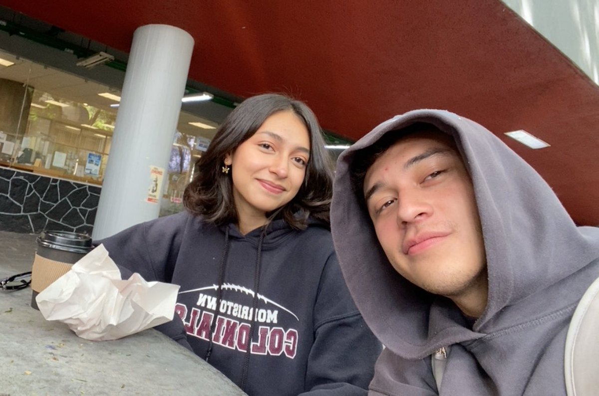 anndcy's tweet photo. como quiero a brandoncito aunq no le sepa a la orgánica, ni a la física ni a las matemáticas ni a https://t.co/GC6mlOXOXR