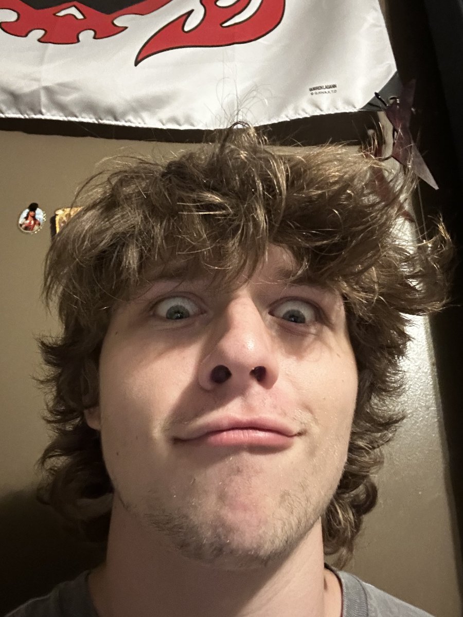 dietpilk1's tweet photo. Nobody follows my twitter anyways here’s a face reveal https://t.co/74q3w0RslE