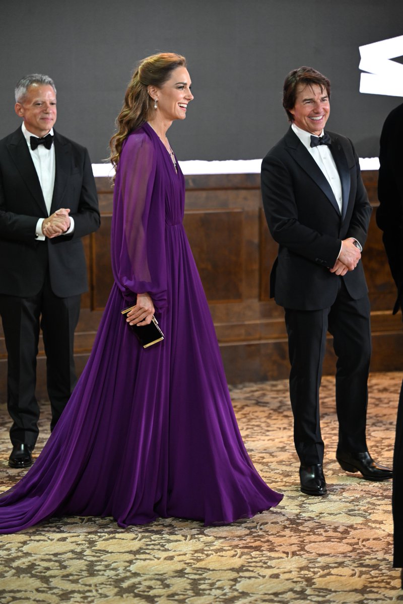 royalfocus1's tweet photo. The Princess of Wales attends The Royal Film Performamce and the world premiere of Digger in Leicester Square London #royal #filmpremiere #princeandprincessofwales #digger #princesscatherine https://t.co/VKVQ903TaM