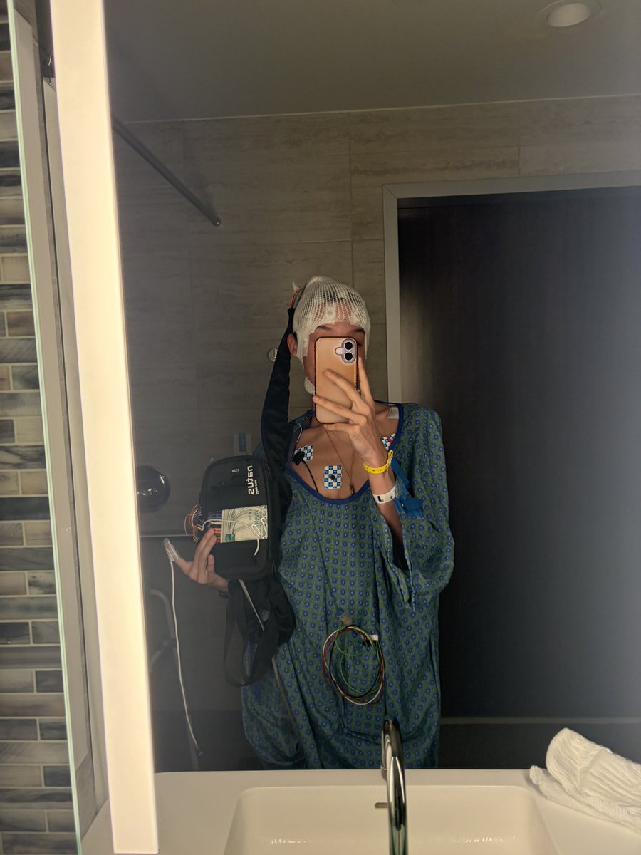 ThinkingNessie's tweet photo. you can call me egghead 🥚 https://t.co/i6t1IqLxzT