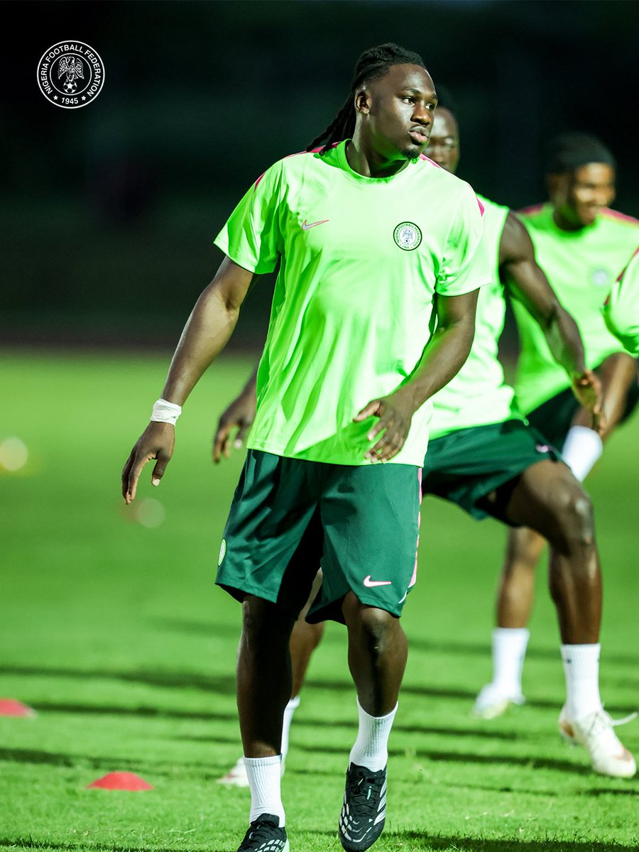NGSuperEagles's tweet photo. Under the floodlights 🎽. https://t.co/S0khebd6BC