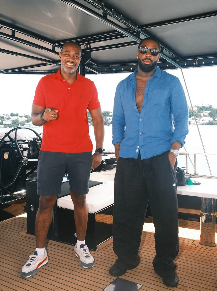 wavecheckers's tweet photo. Brent Faiyaz on vacation in Bermuda🇧🇲 https://t.co/pdtCUqBSqW