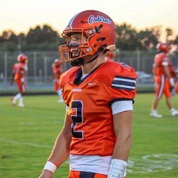 CSmithScout's tweet photo. Week 5 Stat Stuffers ....#PRZTN

@RedingMiles - 14-22 passing for 220 yds &amp; 1 TD (106 yds rushing &amp; 2 TD’s)

@4_waysjd - 9 carr. for 241 yds &amp; 4 TD’s

@KelseyRoseJr2 - 6 rec. for 120 yds &amp; 2 TD’s (5 tcks, 2 TFL, 1 FR on Def.)

@DanielBaseswa - 9 tcks, 4 TFL &amp; 2 sacks

#TNHSFB https://t.co/qLlxOs54vS