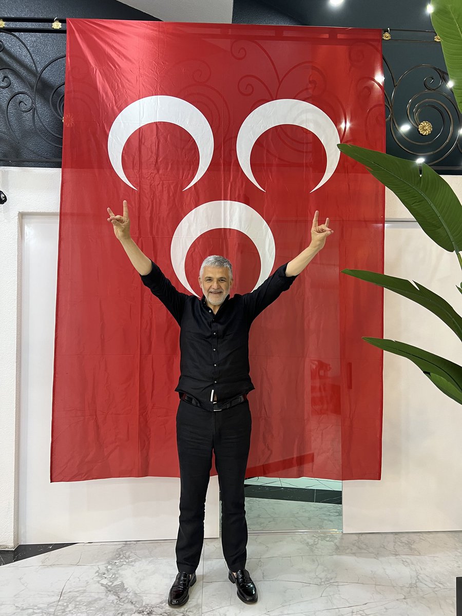 AZOAtakanAkca's tweet photo. Yapılanı unutan kendine ihanet eder,
İntikam peşinde değiliz ama ödeşmek adettendir AĞA https://t.co/jID0AxQ3cS